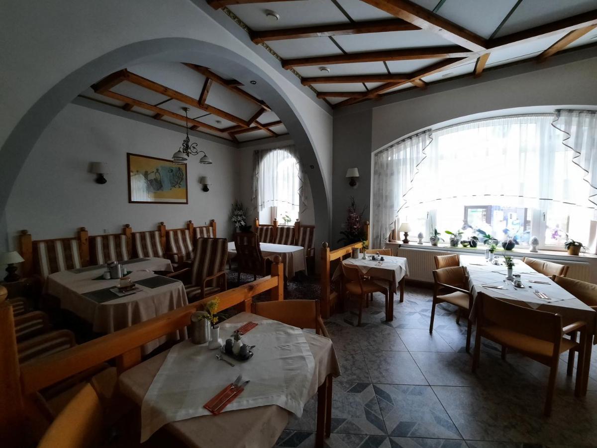 Hotel Koruna Jesenik Luaran gambar