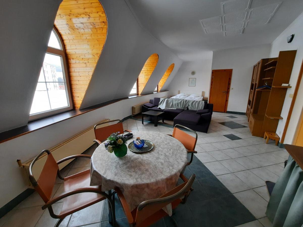 Hotel Koruna Jesenik Luaran gambar